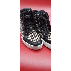 MK Michael Kors Keaton Houndstooth High Top Sneaker size 6.5? measures 10 inches